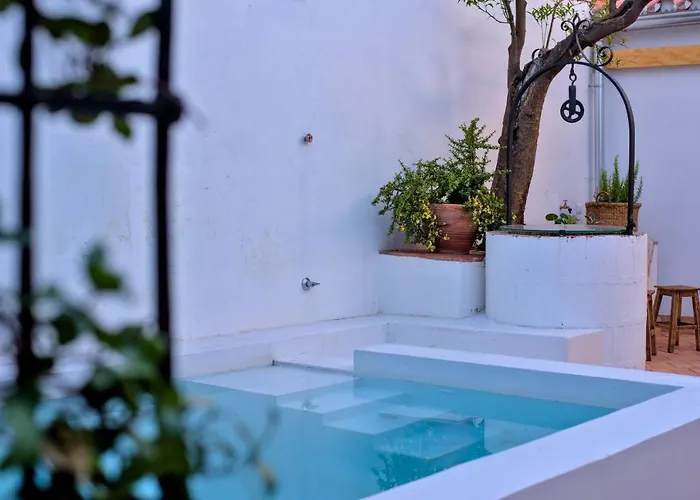 Hotel Casa Ernestina 4*